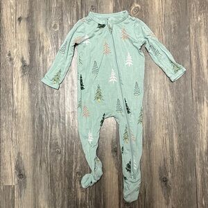Kyte baby Holiday Christmas Sleeper size 3-6 months